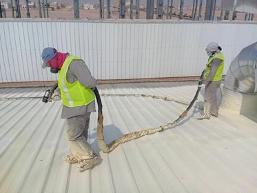 أهمية العزل المائي لحماية الأسطح من التسربات